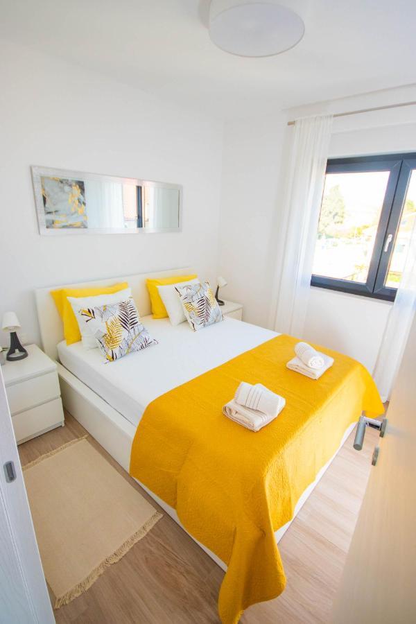 Apartmani Le-Lu Kaštela Exterior foto