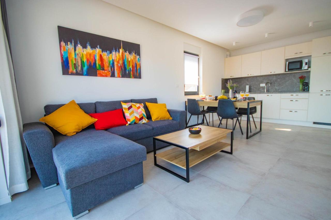 Apartmani Le-Lu Kaštela Exterior foto