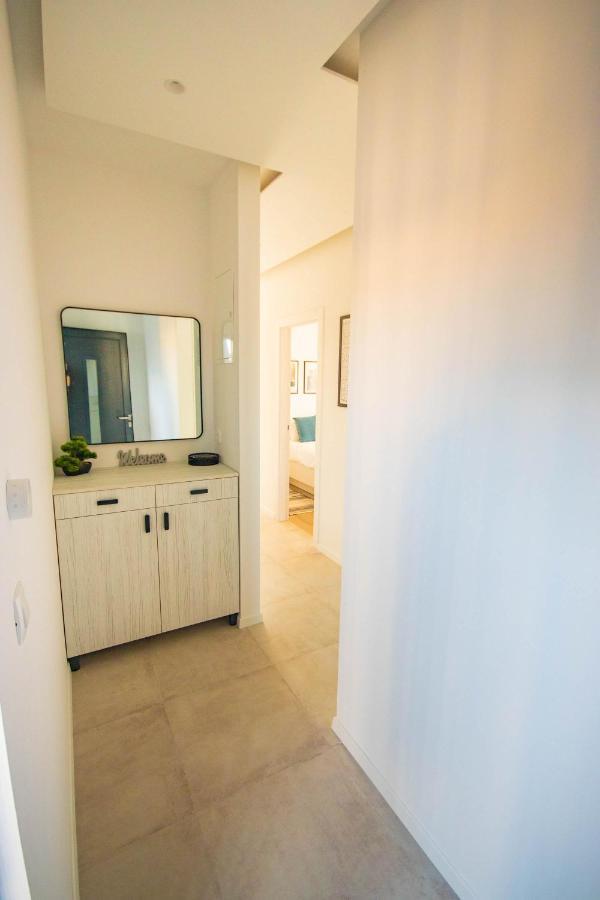 Apartmani Le-Lu Kaštela Exterior foto